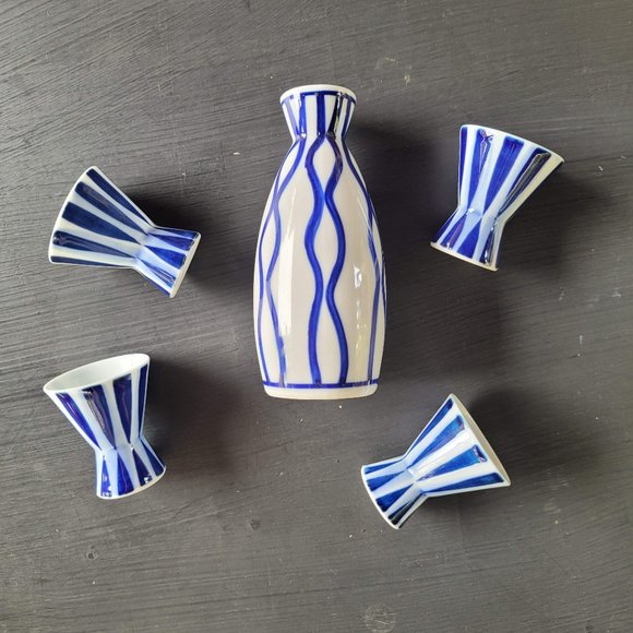 Vintage Other - Blue and White Japanese Sake Set